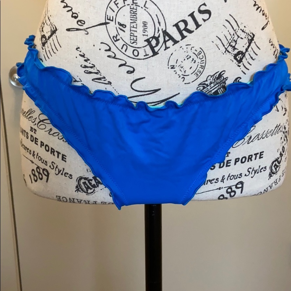 victoria secret bikini buttoms sz m/m